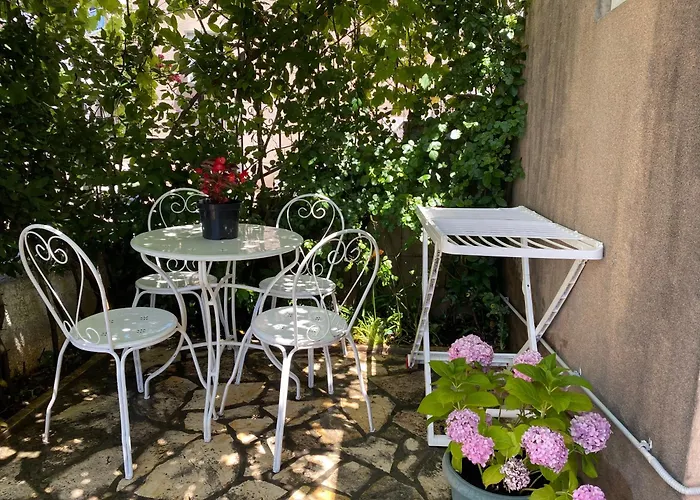 Ally Цриквеница